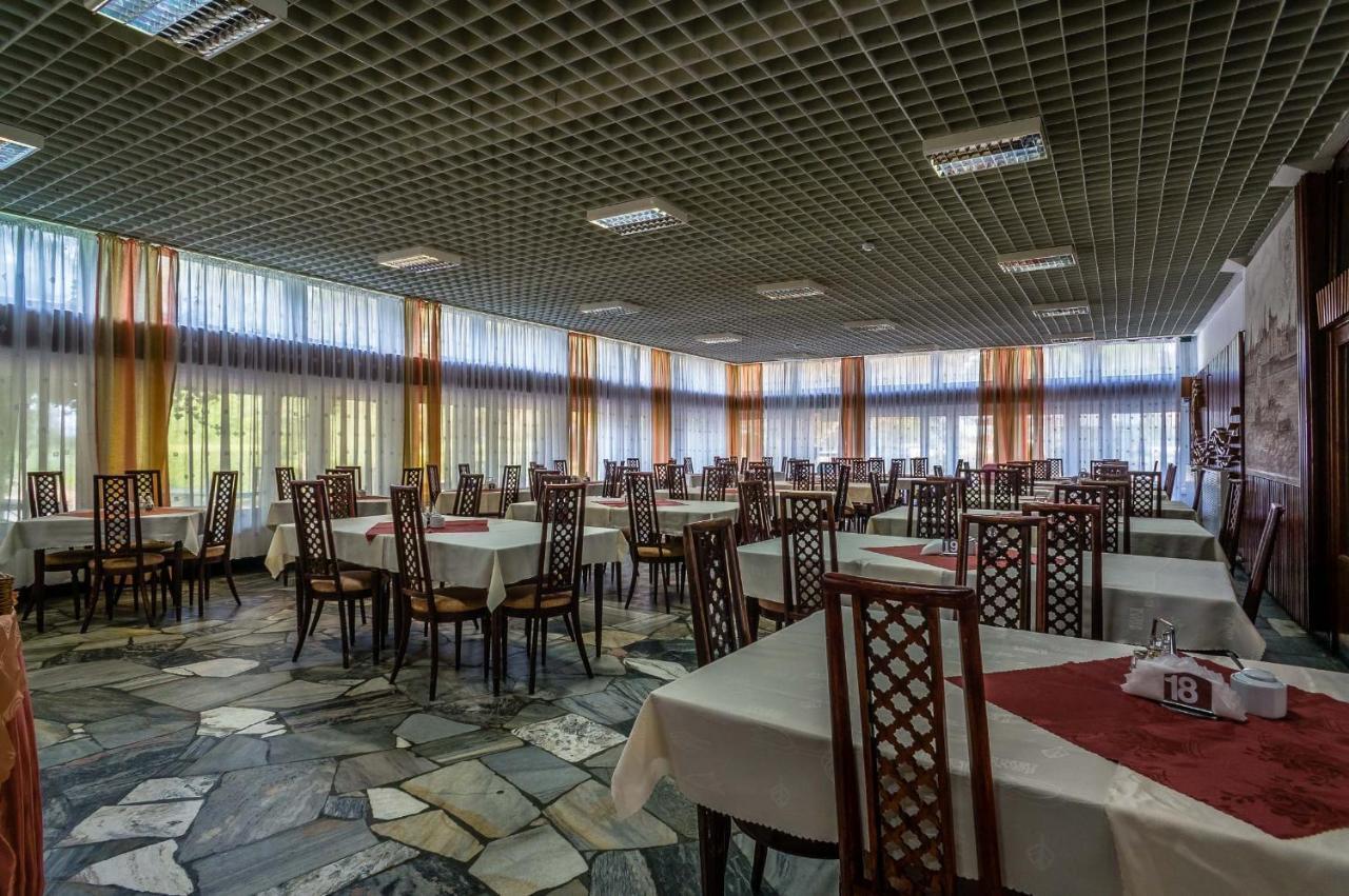 Ow Posejdon Jastarnia - Blisko Morza I Nad Zatoka Hotel Ngoại thất bức ảnh