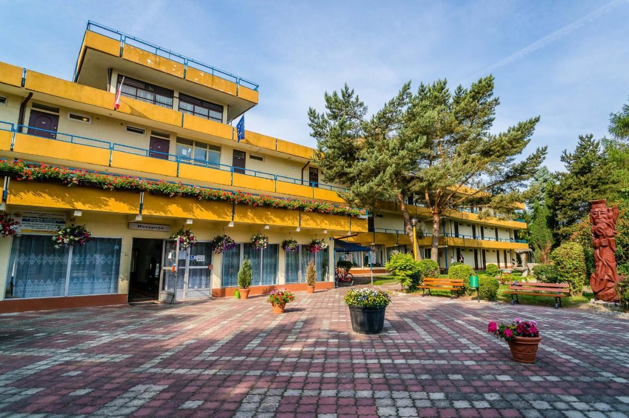 Ow Posejdon Jastarnia - Blisko Morza I Nad Zatoka Hotel Ngoại thất bức ảnh