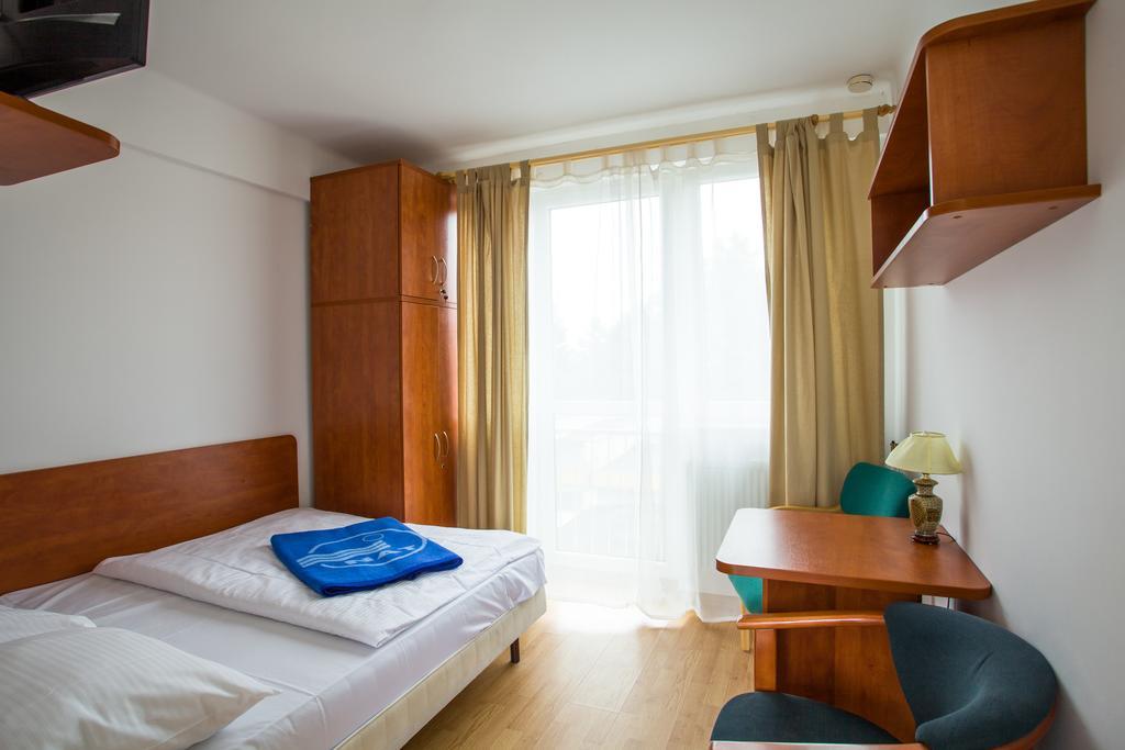 Ow Posejdon Jastarnia - Blisko Morza I Nad Zatoka Hotel Ngoại thất bức ảnh
