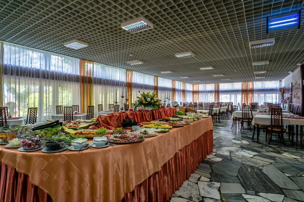 Ow Posejdon Jastarnia - Blisko Morza I Nad Zatoka Hotel Ngoại thất bức ảnh